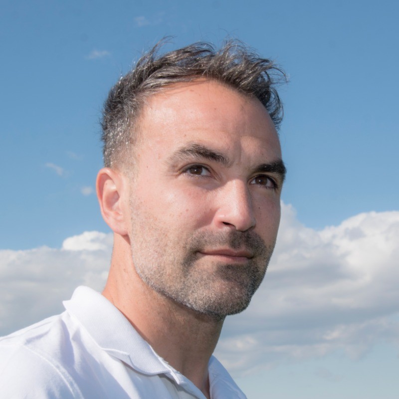 Dr. Alberto Acedo